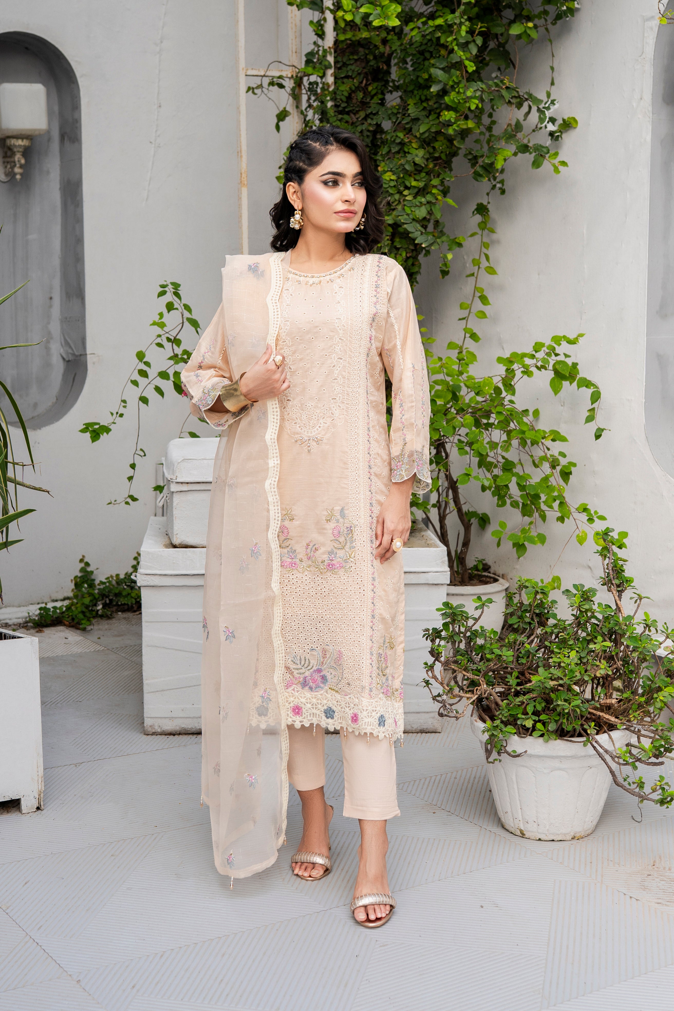 SHAHZADI LUXURY COLLECTION